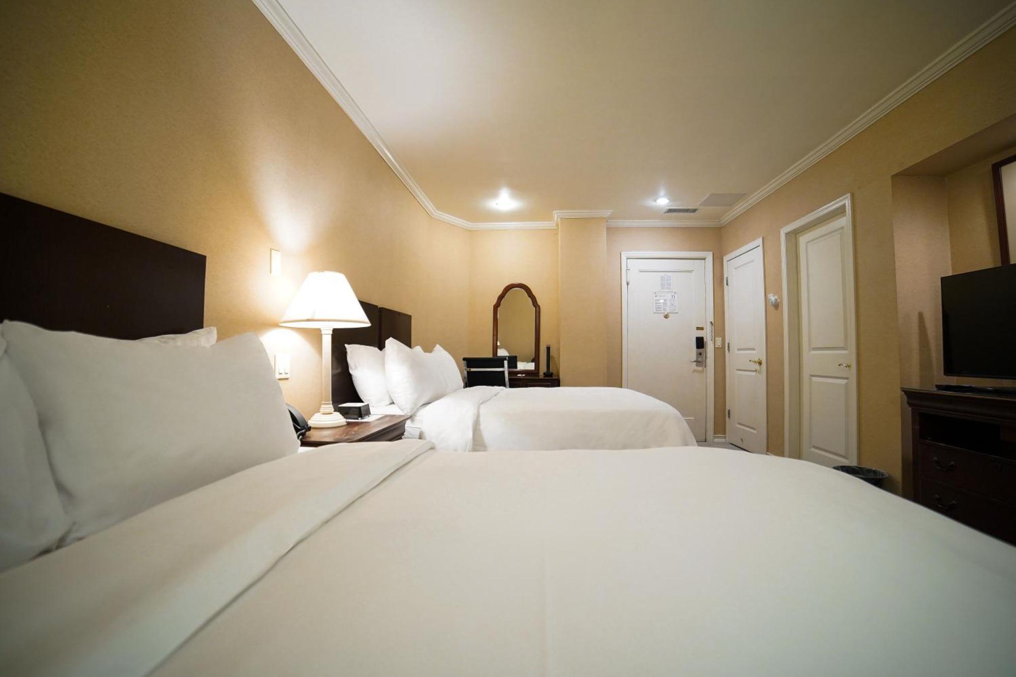 Hotel Stanford New York City Exterior photo